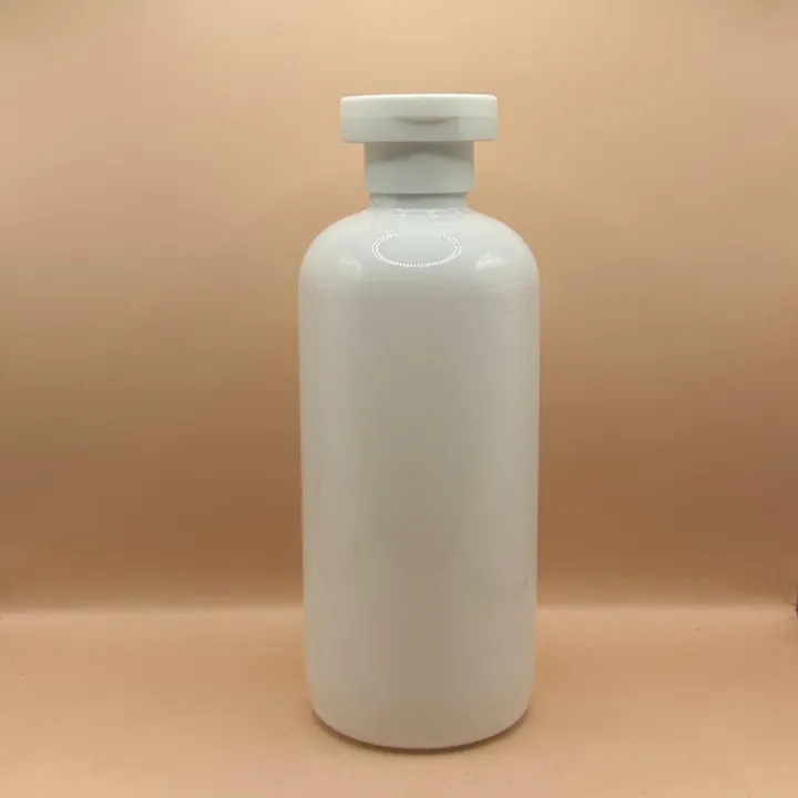 300ML PET Boston Bottle With 24/410 Mushroom Flip-Top Cap | Premium Cosmetic & Personal Care Packaging